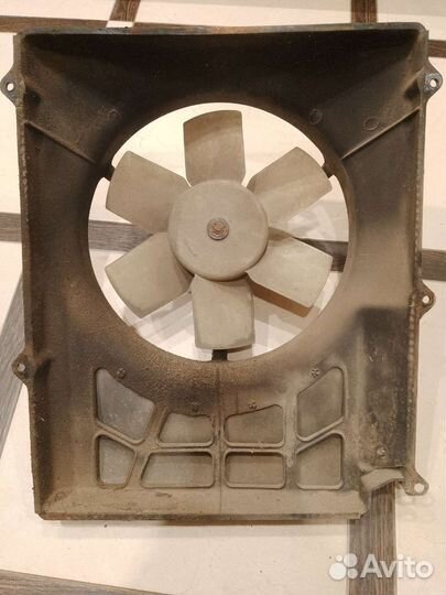 Диффузор радиатора Audi 90 (B3)