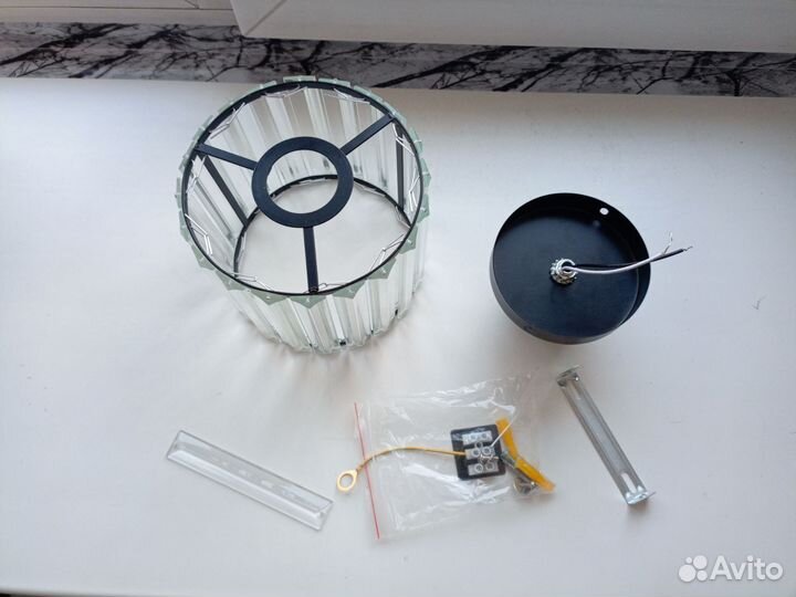 Светильник потолочный