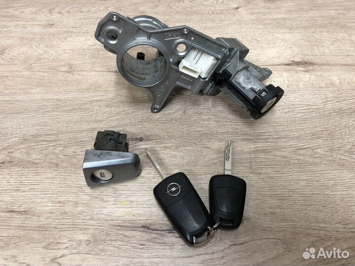 Замок зажигания Opel Astra h