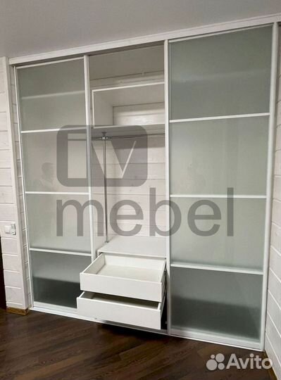 Стенка в гостиную