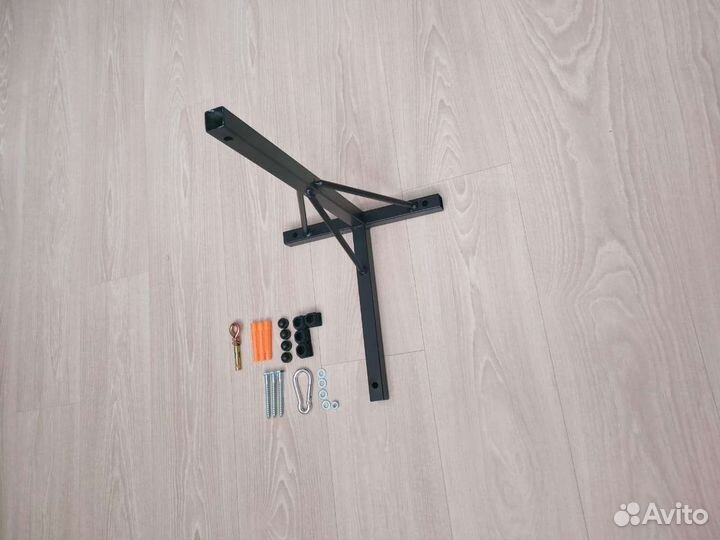 Кронштейн для боксерской груши