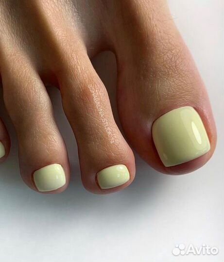 Маникюр с покрытием гель-лаком