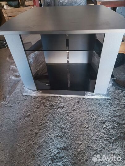 Тумбочка под телевизор