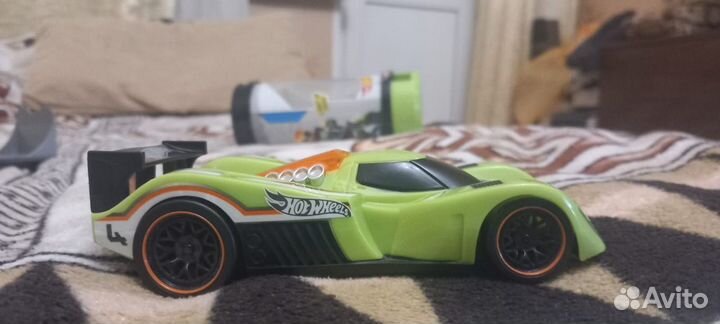 HotWheels машинка на пульте управления