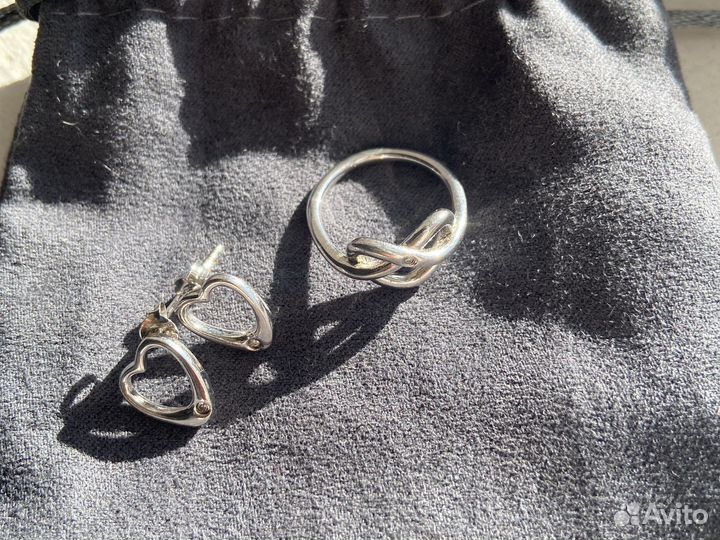 Серебряный комплект кольцо и серьги с бриллиантом