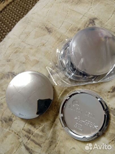 Центральные колпачки на диски