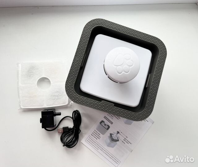 Поилка фонтан для кошек и собак