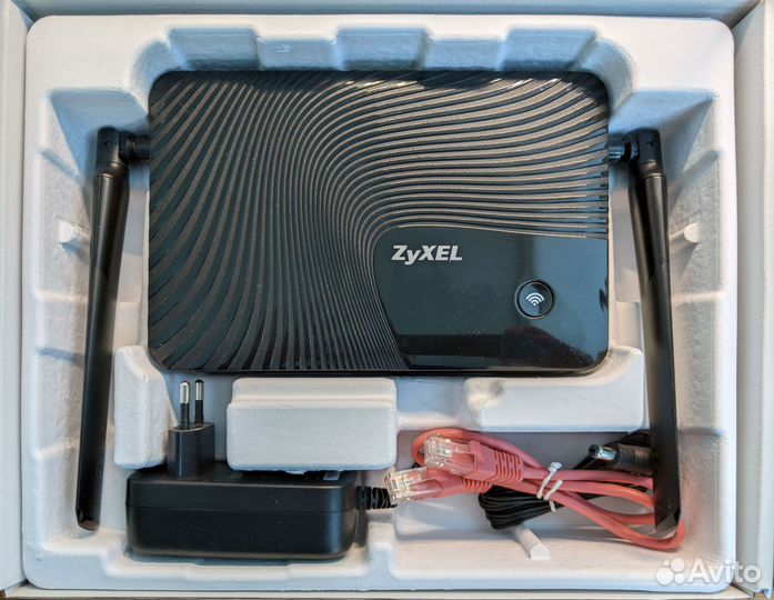 Роутер Zyxel Keenetic Giga III