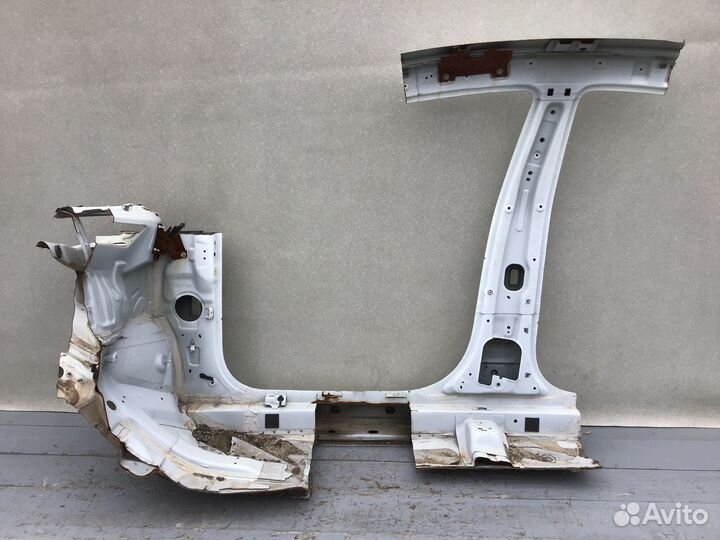 Порог со стойкой правый Hyundai Solaris 2017