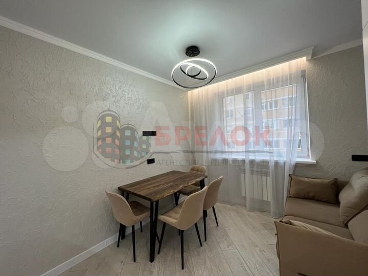 2-к. квартира, 60 м², 5/10 эт.