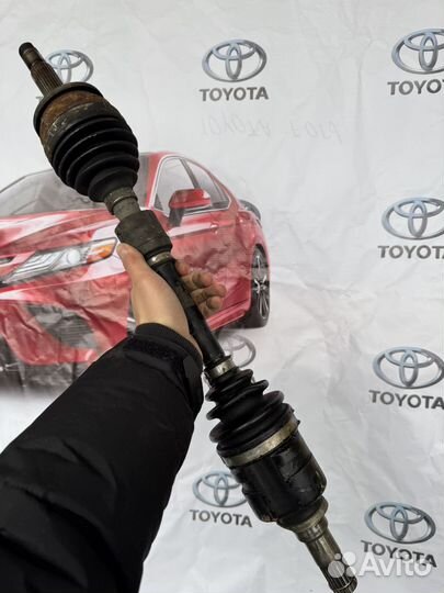 Привод левый toyota corolla