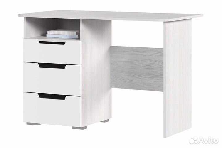 Стол письменный 