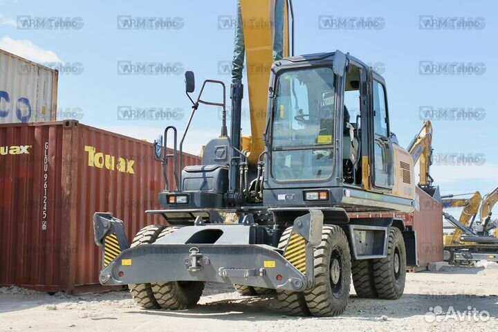 Колёсный экскаватор XCMG XE210WD, 2024