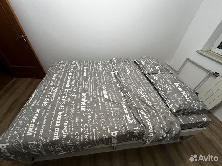 Кровать IKEA двухспальная с ящиками 140x200 бу