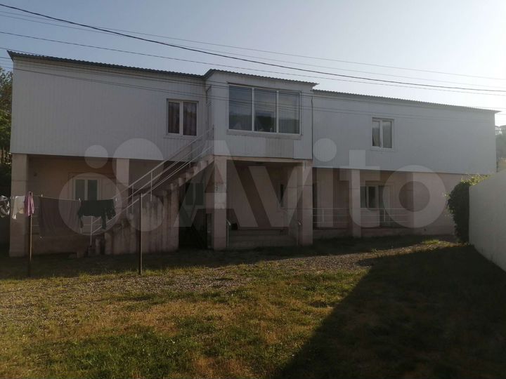 Дом 200 м² на участке 5,7 сот.