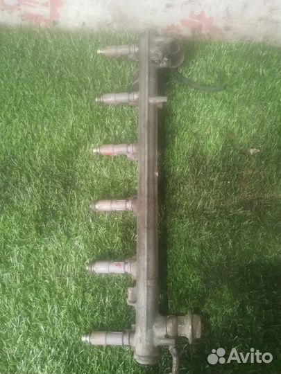 Топливная рамка с форсунками Toyota Chaser