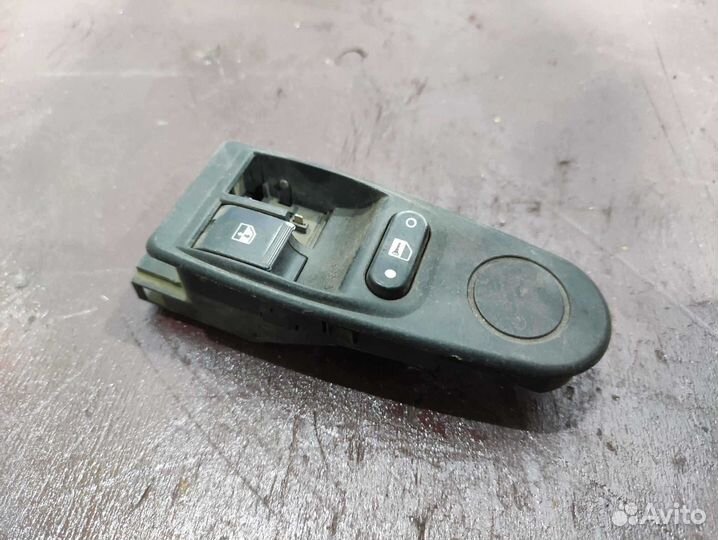 Блок управления стеклоподъемниками LADA Kalina