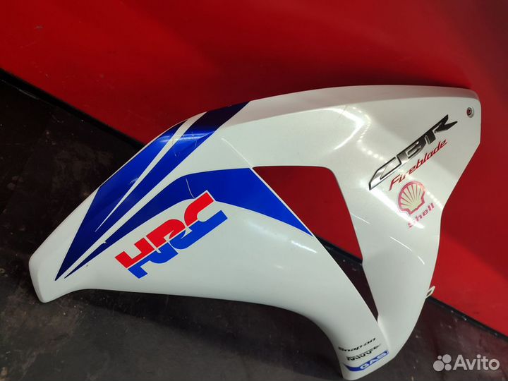 Пластик левый Honda CBR1000RR 08-11