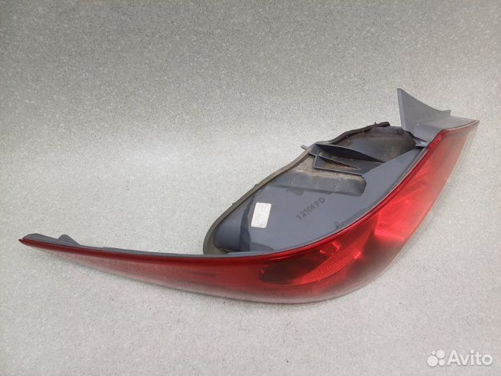 Фонарь задний левый Hyundai Solaris 1 1.6 G4FC MT