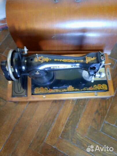 Швейная машина