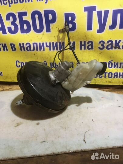 Вакуумник тормозной Toyota Yaris