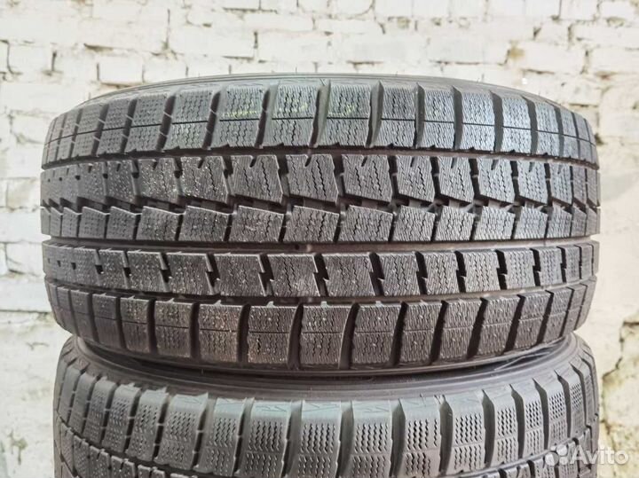 Dunlop Winter Maxx WM01 235/45 R17 101W