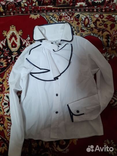 Рубашки белые