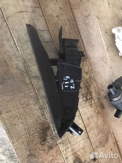 Педаль газа volkswagen