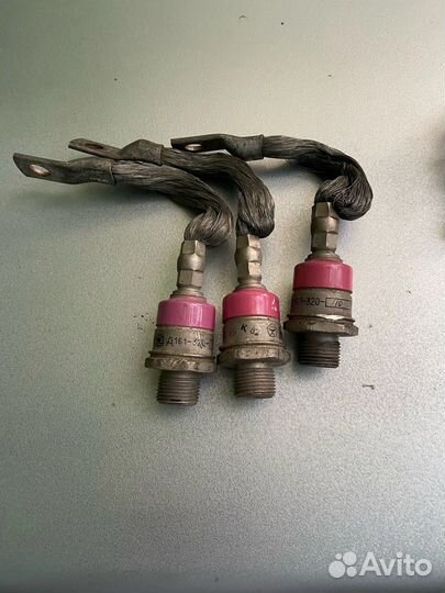 Силовые диоды Д 171-400-12 Д 161-320 -10