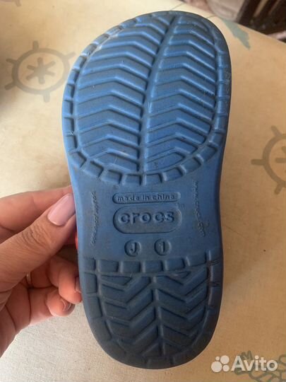 Сандали crocs j1