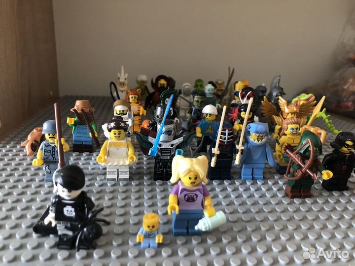 Lego минифигурки 13,14,15 серии бэтмен симпсоны