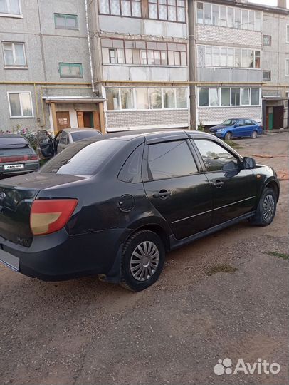 LADA Granta 1.6 МТ, 2012, 268 000 км