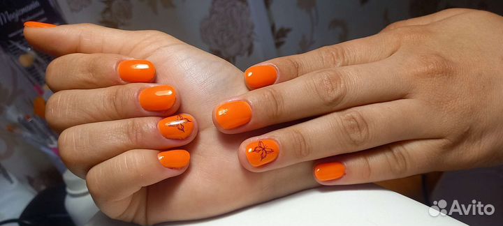 Серцефицированный мастер маникюра и педикюра