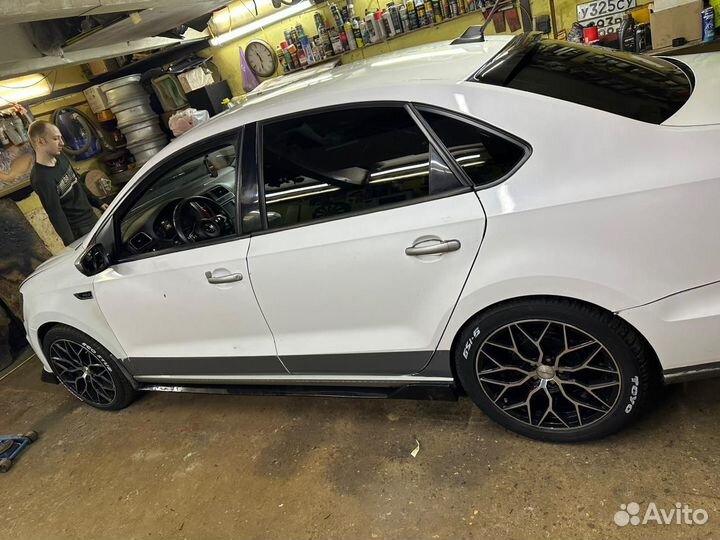 Универсальные пороги (накладки) на все автомобили