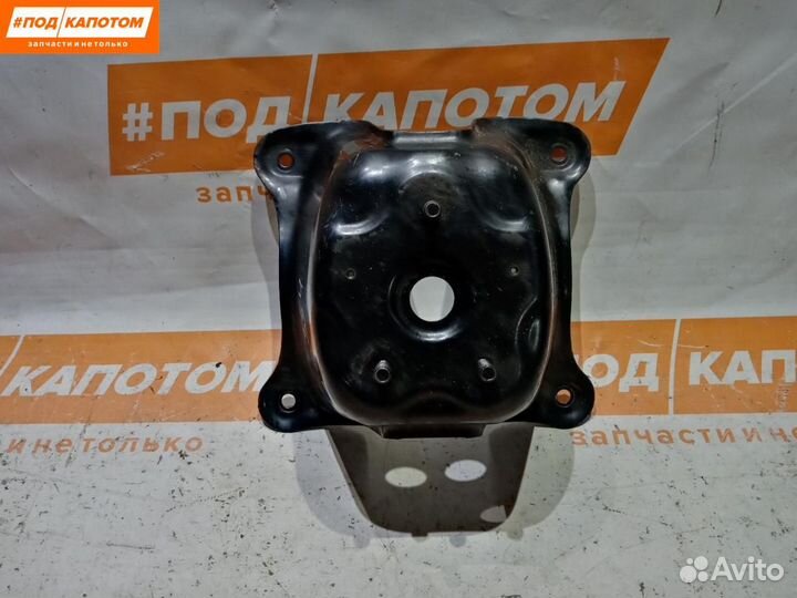 Крепление запаски Suzuki Grand Vitara 2 рест. 2009