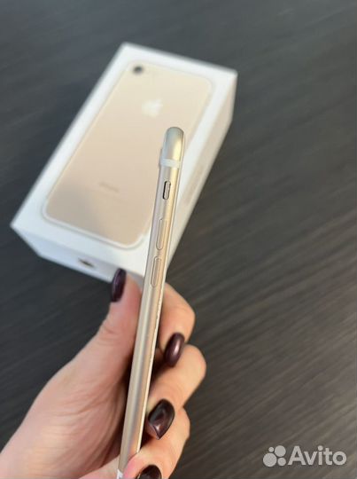 iPhone 7 128 gb gold