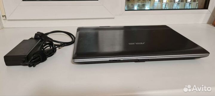 Ноутбук Asus