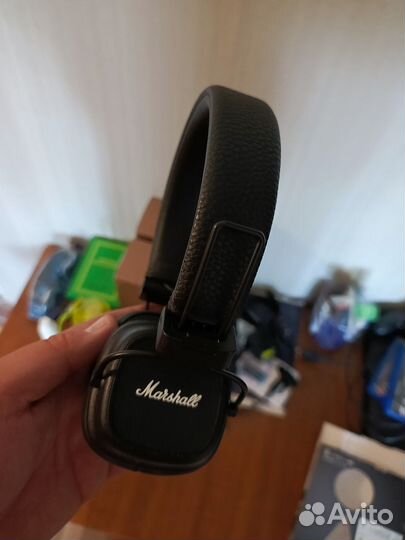 Беспроводные наушники marshall