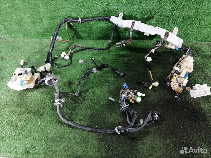 Проводка под торпедо Toyota Chaser GX100 1G-FE