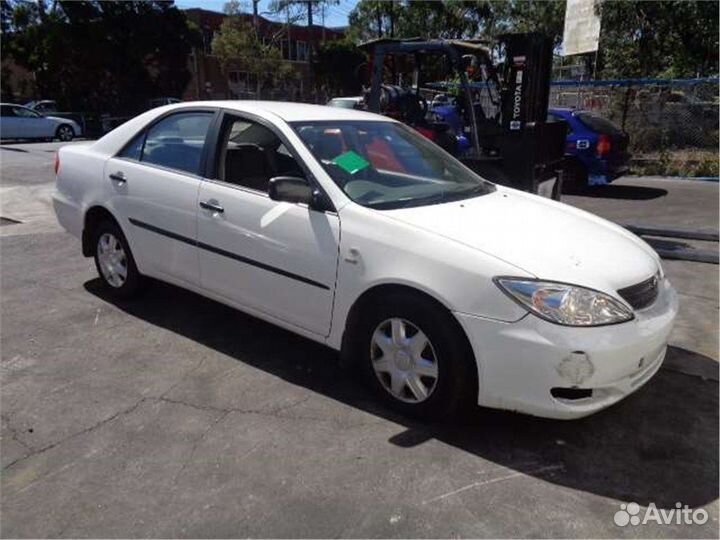 Разбор на запчасти Toyota Camry