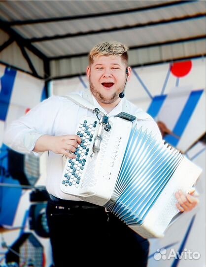 Поющий баянист и Баян-шоу Михаила Малашенко