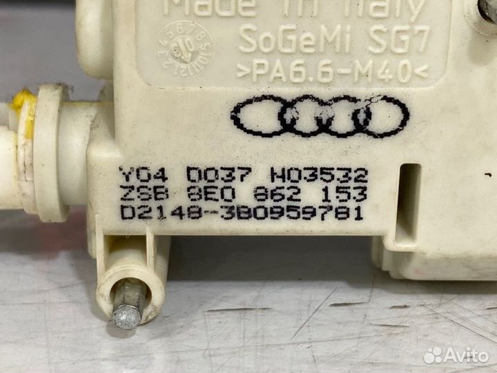 Замок лючка бензобака Audi A4 B6 ASN 2004