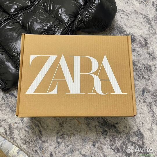 Глянцевый пуховик zara