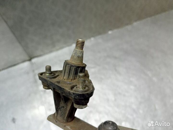 Трапеция дворников Mitsubishi Carisma 4G92