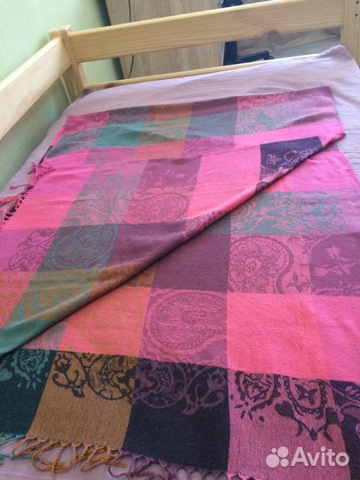 Брендовые шарфы-палантины, снуды