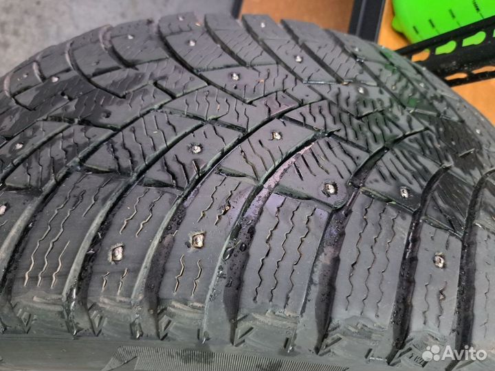 Pirelli Scorpion Ice Zero 2 285/45 R20 112H