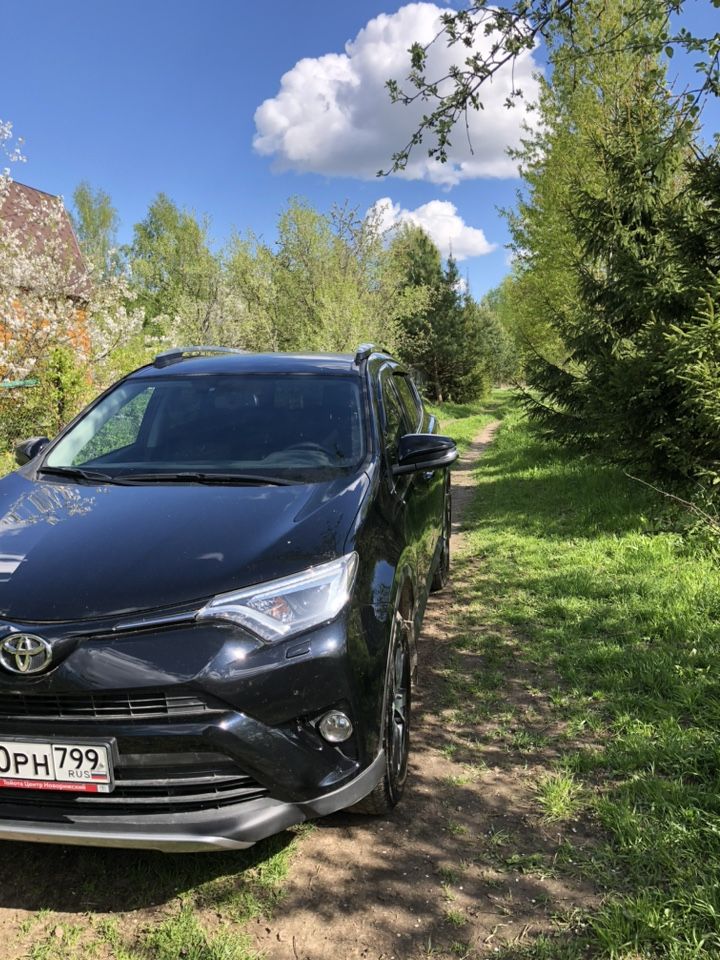 Toyota RAV4: фото владельца