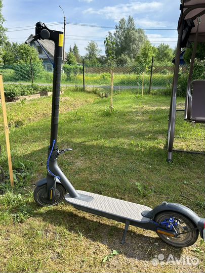 Электросамокат Xiaomi mi Electric Scooter 3