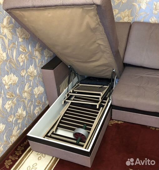 Угловой диван Атланта