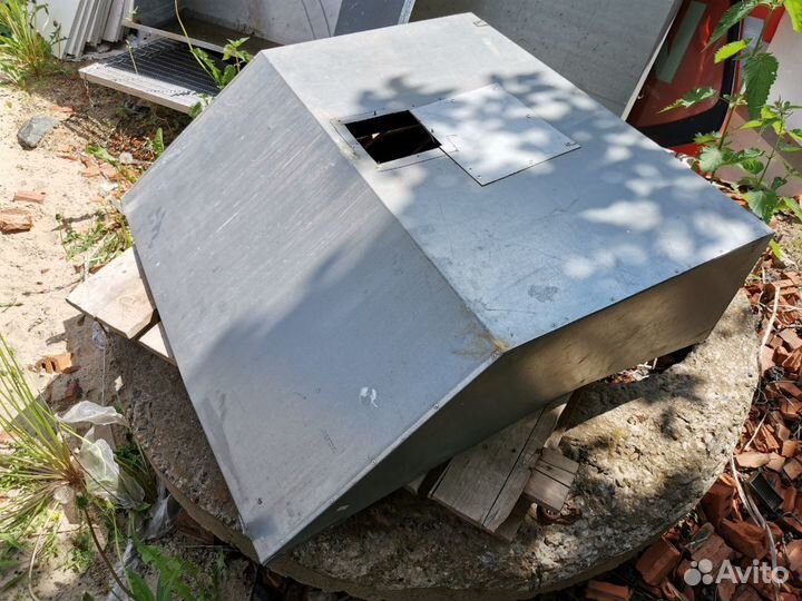 Зонт вытяжной из оцинкованной стали